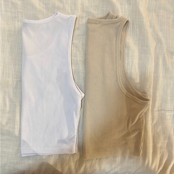 Cropped tank bundle - Picture 4 of 4